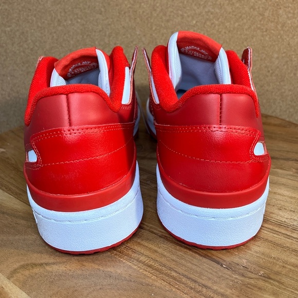 Adidas
Forum
Brand new - Picture 7 of 10